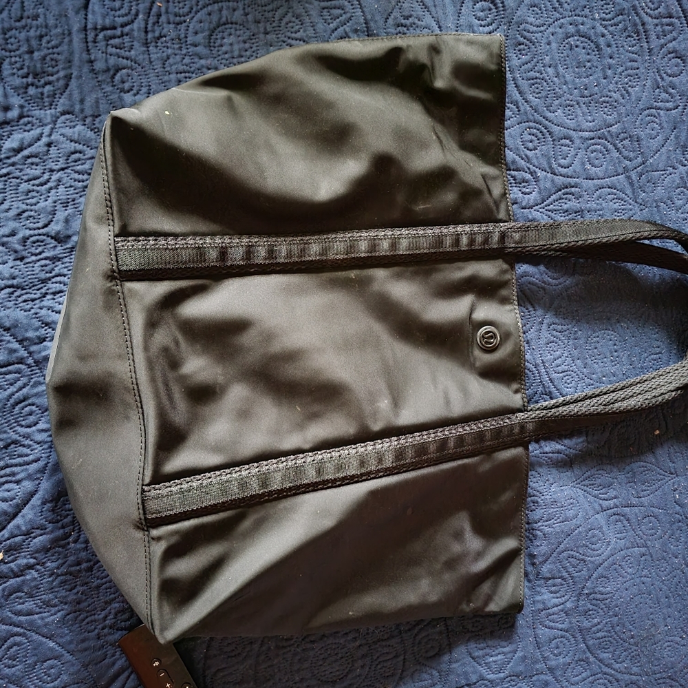 Large lullulemon tote LIKE NEW